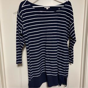 Women’s Gap maternity blouse